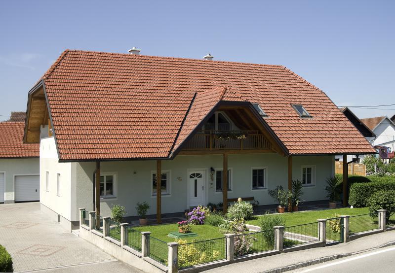 Ker&aacute;mia tetőcser&eacute;p