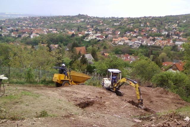 NagyCsal&aacute;diH&aacute;z