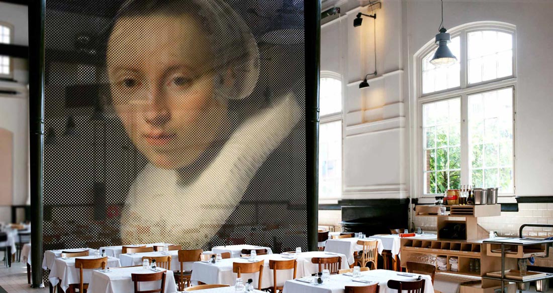 Homlokzat Dedots panelekkel