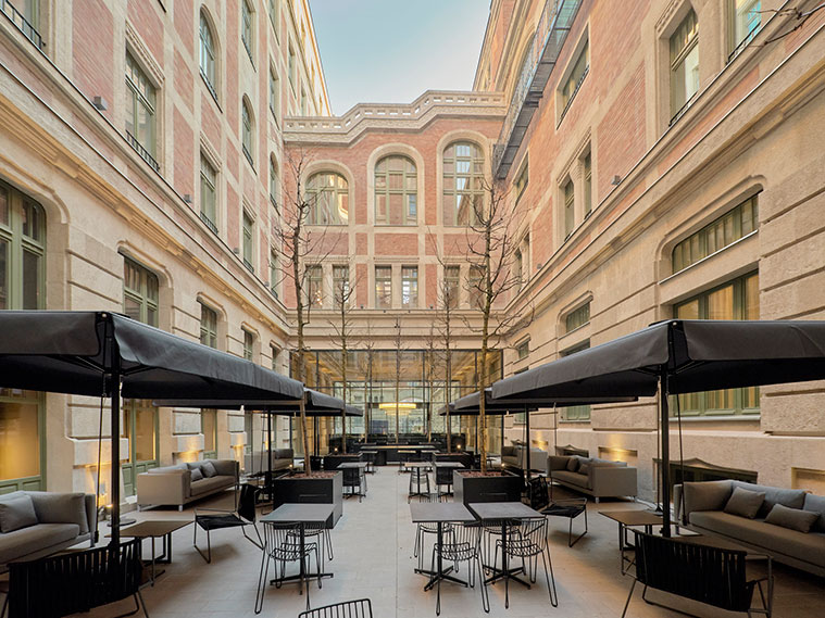 Kozmo Hotel és Társasház, Budapest – tervezők: Draskóczy Gergely, Németh Tamás, Mészáros Gabriella, Bereczki Sándor, Szakolczai Alida
