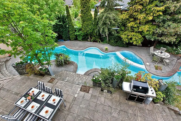 Nyári konyha kerti grillel