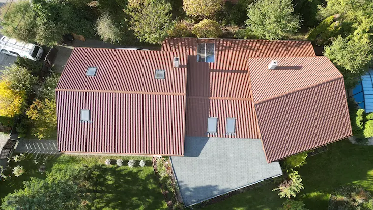 Leier tetőfedő rendszer