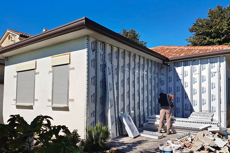 ISOTEC hőszigetelő panel