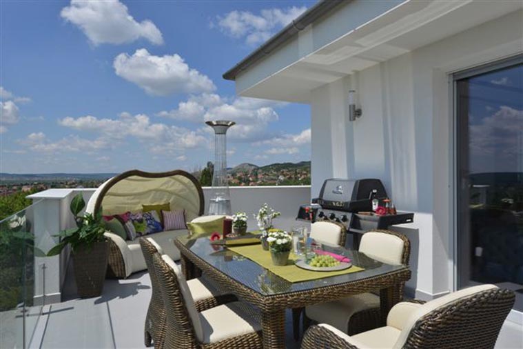 Spa Trend kerti b&uacute;torok