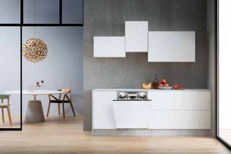 Whirlpool be&eacute;p&iacute;thető mosogat&oacute;g&eacute;p