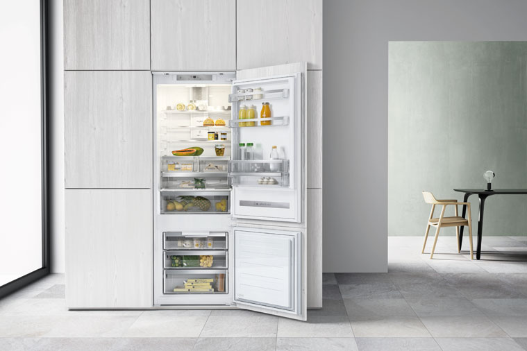 Whirlpool be&eacute;p&iacute;thető hűtő