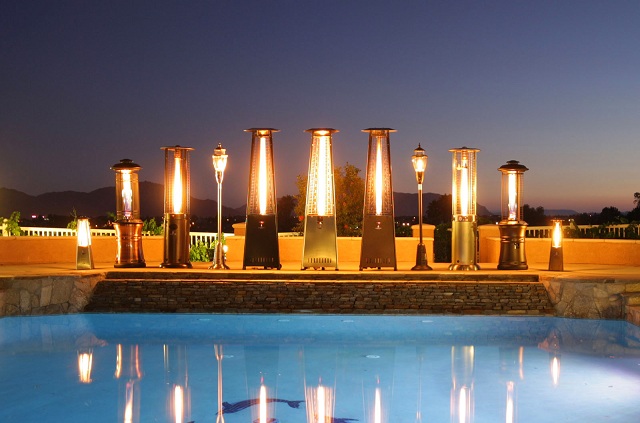 Fűtőtestek szabadtérre (forrás: www.outdoorheatingblog.com) Kültéri fűtőtestek
