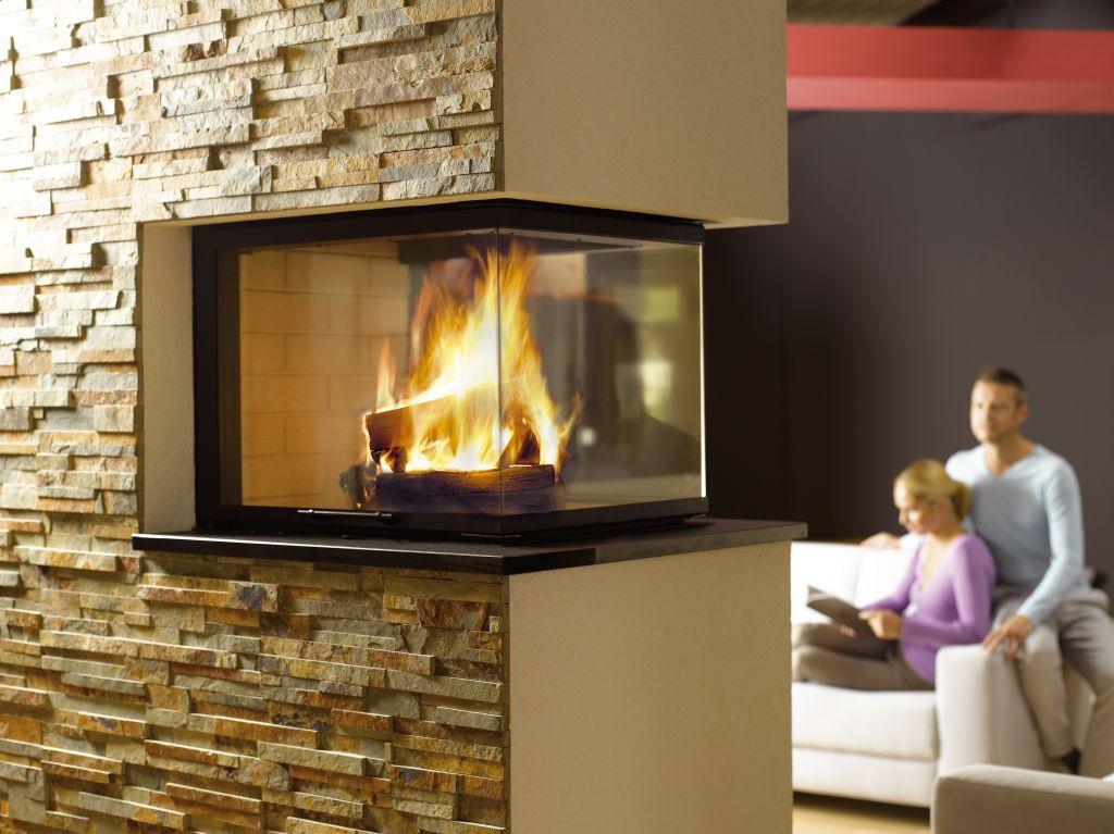 Fafűt&eacute;s kandall&oacute;val