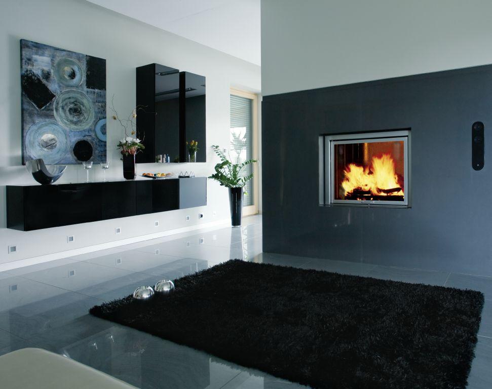 Fafűt&eacute;s kandall&oacute;val