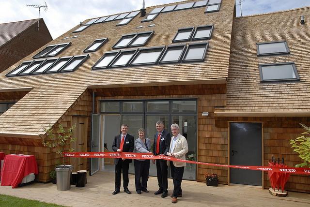 Napfényes, aktív ikerház Nagy-Britanniában