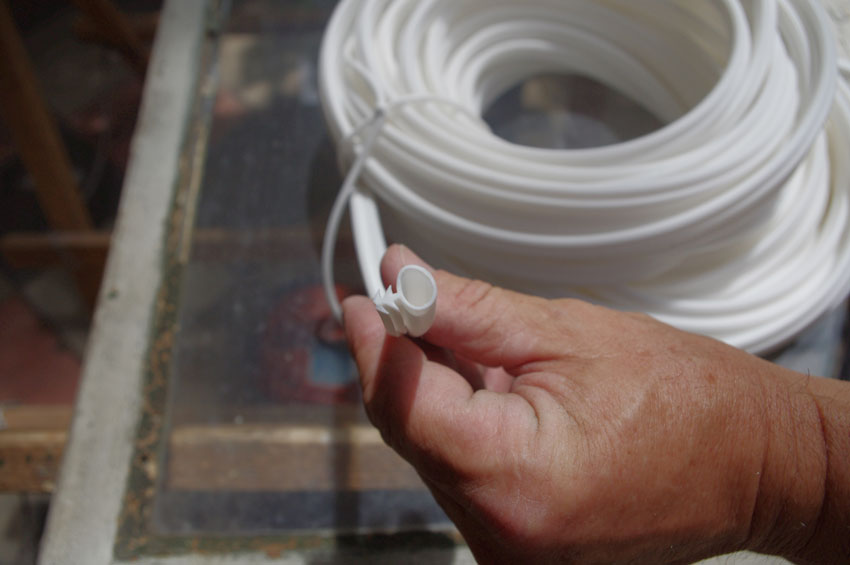 HRH szilikon ablakszigetelő anyag, ezt haszn&aacute;ljuk ablakszigetel&eacute;shez