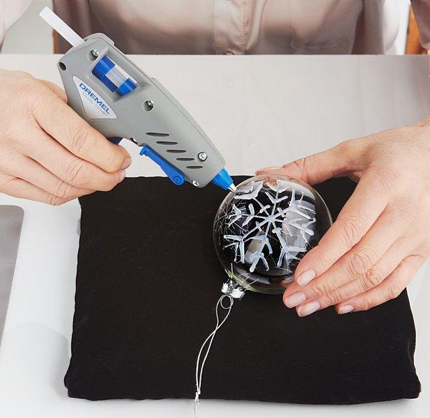 Elegáns karácsonyfadísz – saját kezűleg