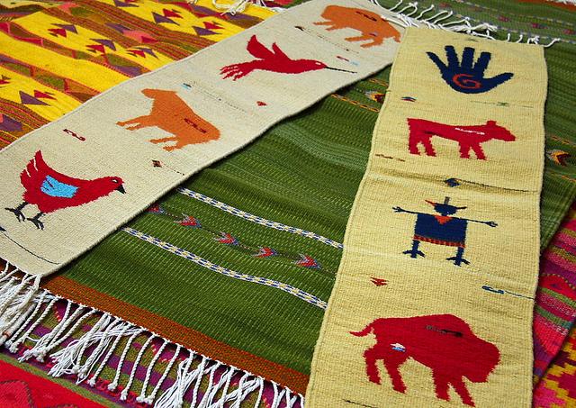 Egy-két jól megválasztott színesebb, harsányabb „szőttes