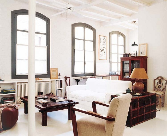 Feh&eacute;r a lak&aacute;sban