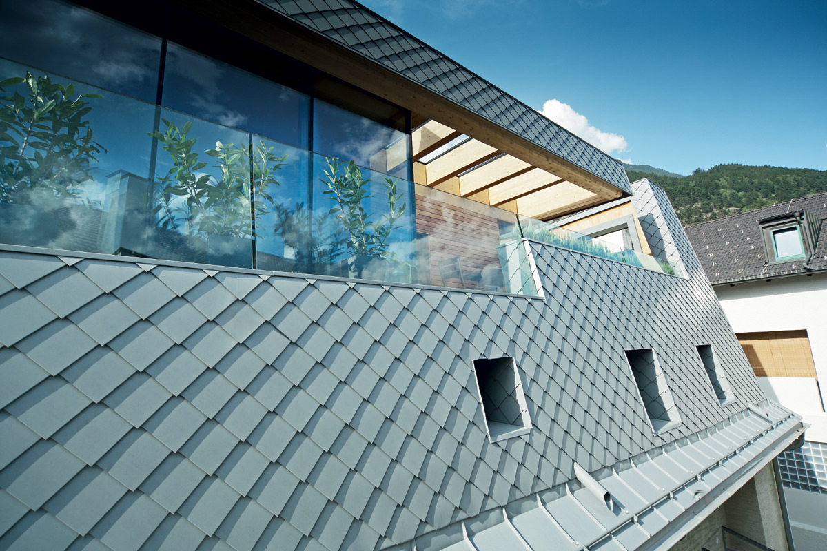 Azbesztes pala hely&eacute;re f&eacute;mfed&eacute;s