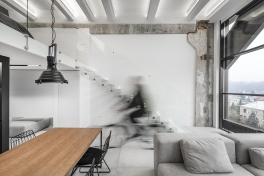 Fekete-fehér minimalista loft - alaprajzzal Fekete-fehér minimalista loft - alaprajzzal full_5
