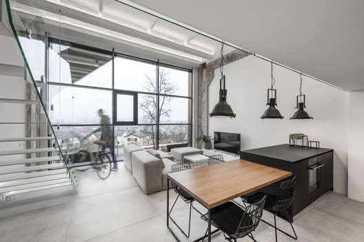 Fekete-fehér minimalista loft - alaprajzzal Fekete-fehér minimalista loft - alaprajzzal full_1