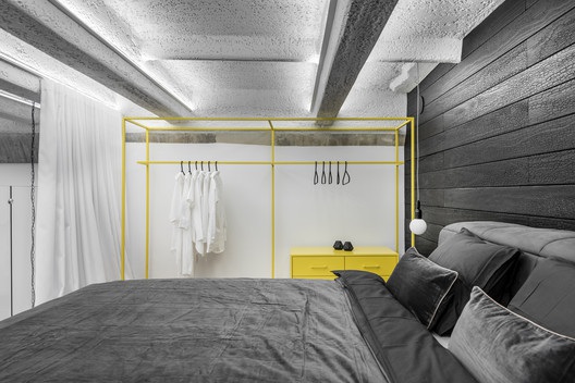 Fekete-fehér minimalista loft - alaprajzzal Fekete-fehér minimalista loft - alaprajzzal full_3