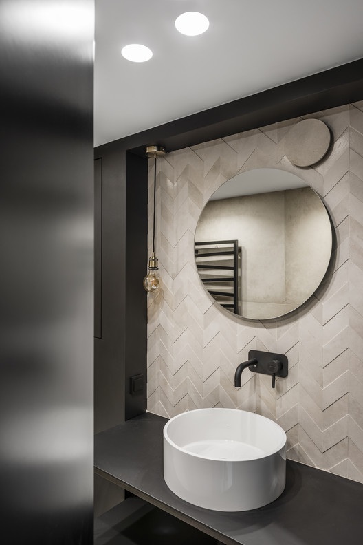 Fekete-fehér minimalista loft - alaprajzzal Fekete-fehér minimalista loft - alaprajzzal full_4