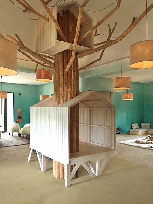 Egy hangulatos &oacute;voda k&eacute;pei full_0