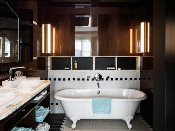 Hotel Les Bains: Menő klubb&oacute;l &ouml;tcsillagos luxus hotel full_6